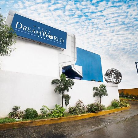 Hotel Dreamworld Las Piñas Ngoại thất bức ảnh